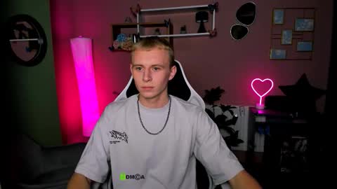 aleb online show from November 30, 8:05 pm