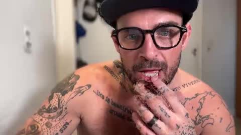 CaliforniaBrazilian online show from April 6, 4:52 pm