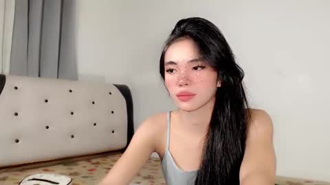 call_me_nina online show from May 16, 9:02 pm
