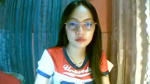 Snapshot of calla_freya chatting on October 22, 3:10 am Freya online show from October 22, 3:10 am