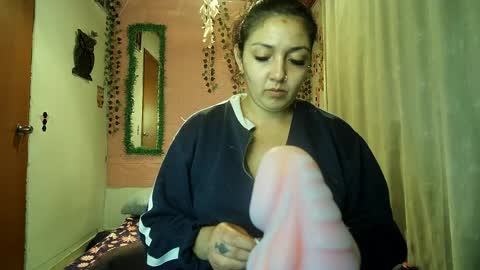 paula online show from April 6, 4:46 am