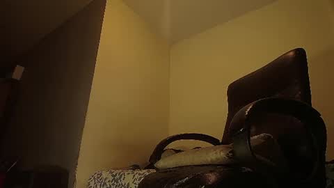 callmeenzo1 online show from June 22, 6:48 pm