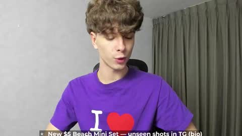 Hey I am Calvin  online show from February 22, 5:26 pm