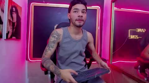 Calvin online show from October 14, 4:04 am