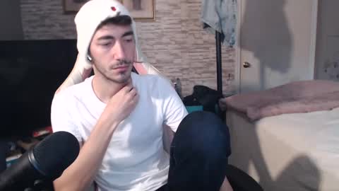 calvin_tanner online show from December 17, 4:00 pm