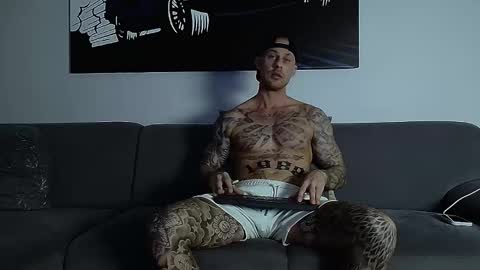 Calvin  online show from September 28, 1:47 am