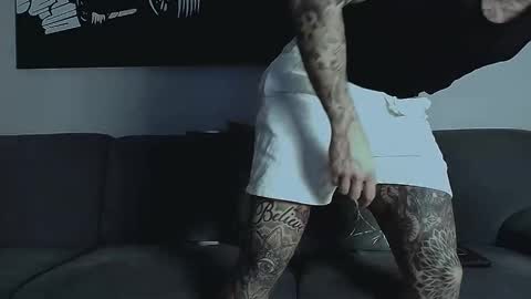 Calvin  online show from December 17, 11:55 pm