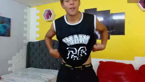 cam_sexyboy online show from October 17, 1:04 pm