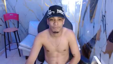 cam_xman online show from March 7, 4:07 pm