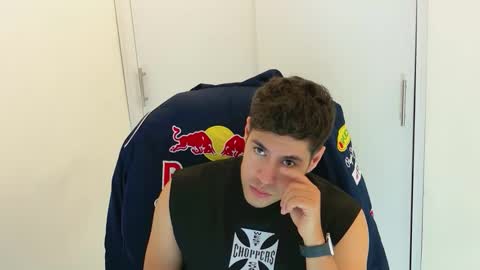 camara110 online show from December 3, 2:12 am