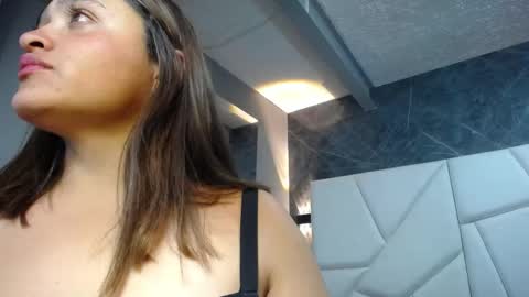  Camila online show from April 22, 1:57 am