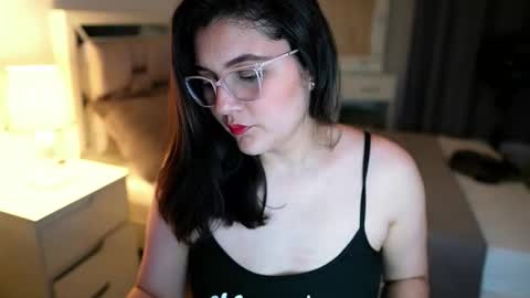 Camila buitrago online show from February 5, 11:30 pm