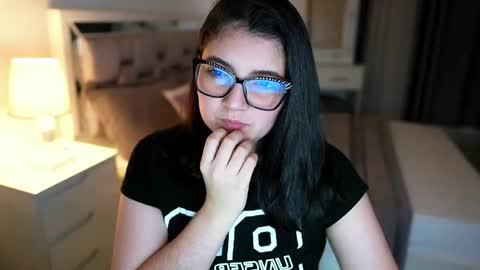 Camila buitrago online show from January 10, 11:32 pm