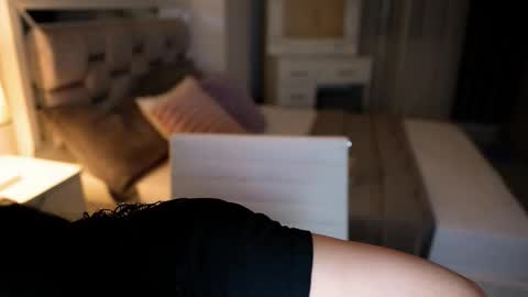 Camila buitrago online show from November 5, 12:34 am