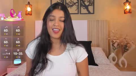 camila_bustamante_ online show from October 8, 8:37 pm