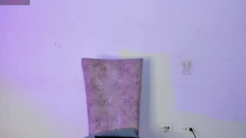  s online show from April 19, 6:58 am