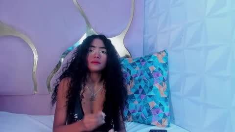 camilaqueenh online show from October 21, 3:22 am