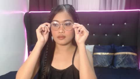 camilla_morena online show from October 22, 3:31 am