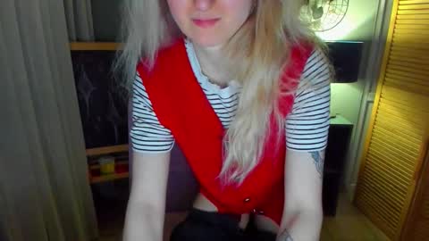 camilladreamer online show from March 29, 2:13 am