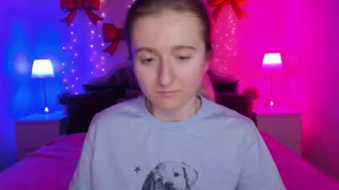 camilladreamer online show from March 18, 9:20 pm