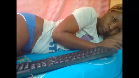 camillah_sweet online show from March 29, 2:08 pm