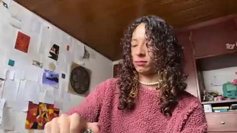 Snapshot of camille_delrey chatting on February 6, 4:14 pm Camille online show from February 6, 4:14 pm