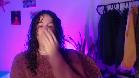 Snapshot of camille_delrey chatting on January 28, 11:17 am Camille online show from January 28, 11:17 am