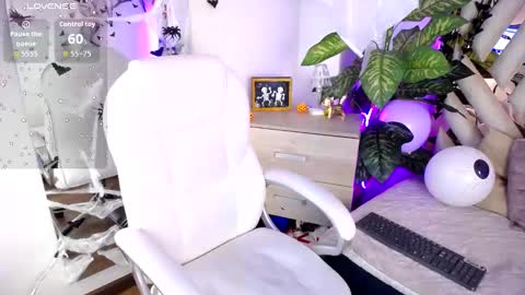 Camille online show from October 26, 11:00 am