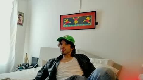 Snapshot of camilosaennz chatting on October 22, 6:53 pm camilo online show from October 22, 6:53 pm