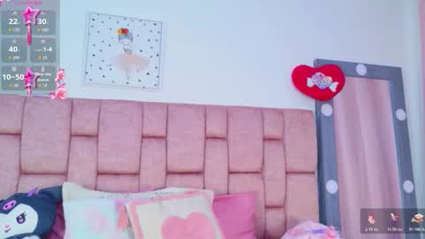 camiluxe online show from March 28, 9:05 pm