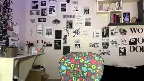 Julia online show from February 25, 7:34 am