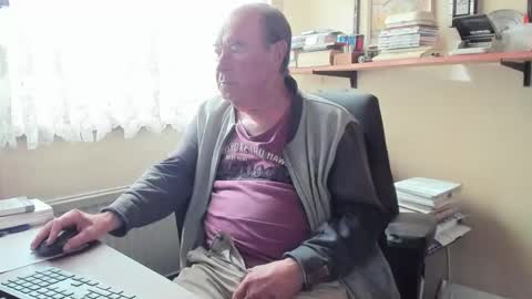 Cammee online show from April 12, 8:40 am