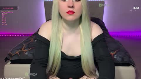 Miley online show from March 16, 6:12 pm