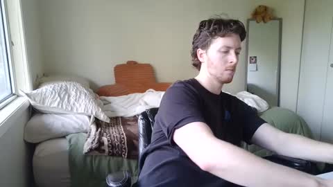 Devon online show from February 13, 5:33 pm