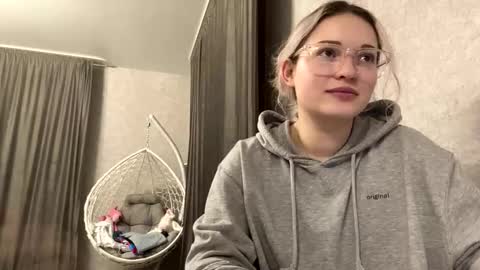 Lina online show from February 12, 3:04 pm