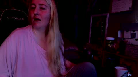 Candi online show from July 20, 1:19 am