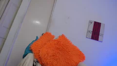 Snapshot of candy_cumyy1 chatting on December 24, 3:38 am candy_cumyy1 online show from December 24, 3:38 am