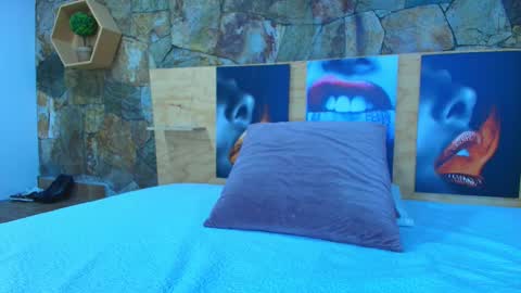 Jolie online show from February 3, 7:40 pm