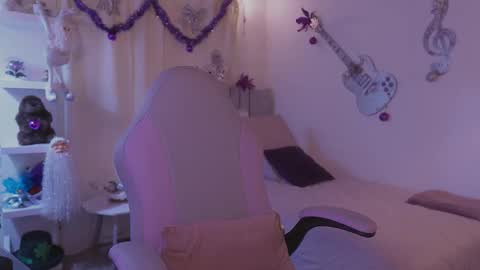 Jamie online show from December 4, 2:00 am