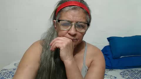 candy online show from November 6, 1:30 am