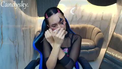 Candy  online show from April 25, 3:41 am