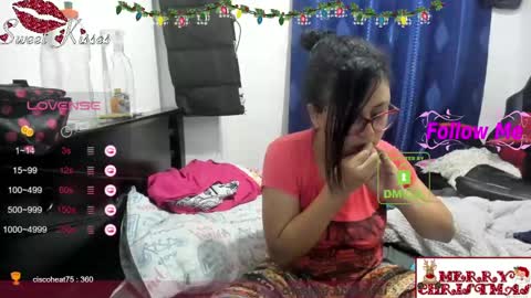 candy_val online show from December 6, 7:04 am