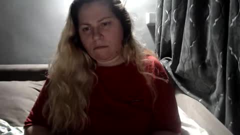 Laura online show from February 22, 9:28 pm