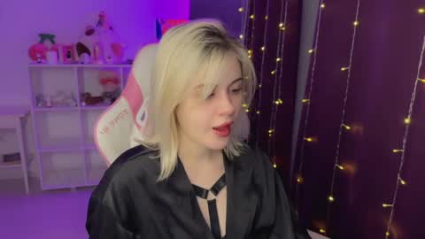 You can call me HH online show from December 2, 6:06 pm