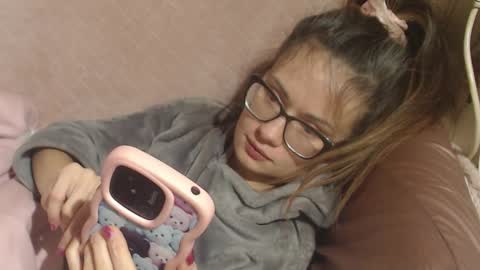 say meow and send tips  online show from December 20, 3:30 pm