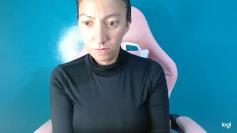 candymilfff online show from January 19, 2:54 am