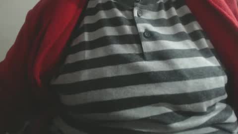 Snapshot of capitanfuturo44 chatting on December 9, 7:18 pm Cinzia ex regina online show from December 9, 7:18 pm