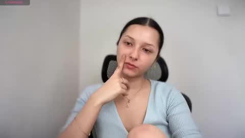 Emma online show from March 11, 11:12 am