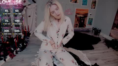 NONA    follow online show from November 1, 6:45 am