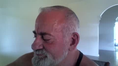 C A Rey online show from January 4, 5:37 am